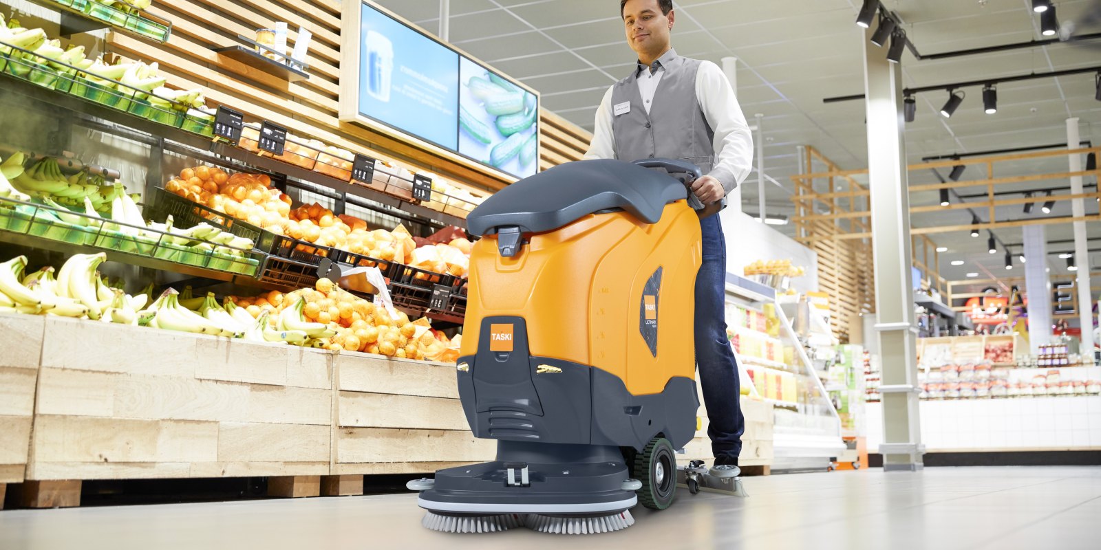 TASKI ULTIMAXX 1900 mašina za pranje podova u radu u prodavnici